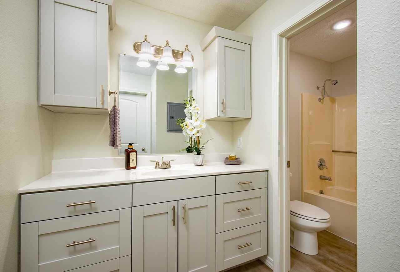 3245 Falls Pkwy #204 - Photo 4 of 13