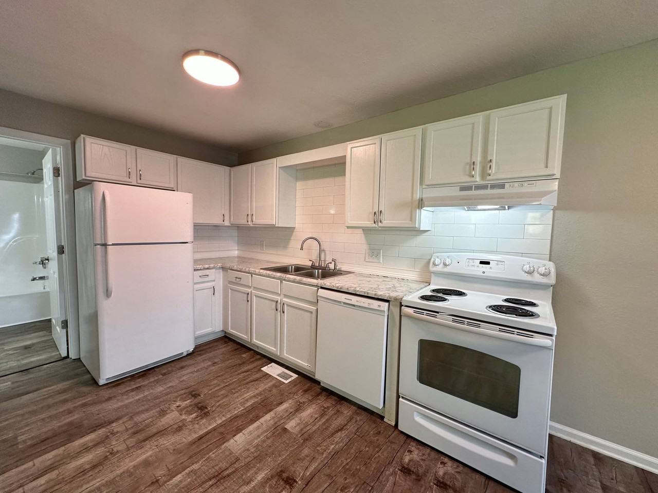 Rand Off Broadway Townhomes - Photo 5 of 20