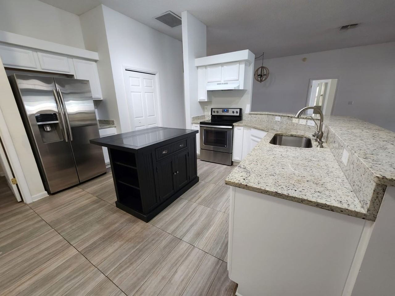 12127 Sunchase Drive - Photo 5 of 20