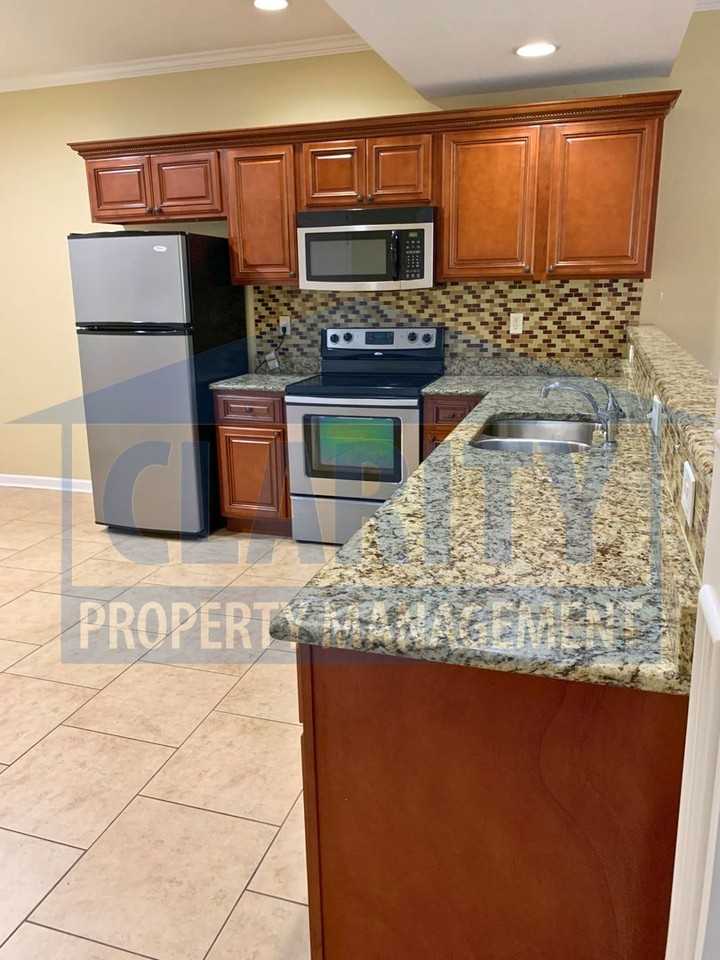 1201 Angie Ln Ne - Photo 7 of 19