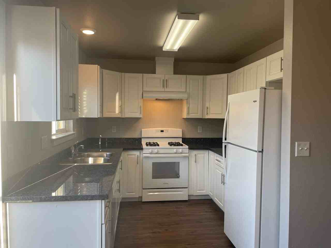 100 Berkeley St - Photo 3 of 19