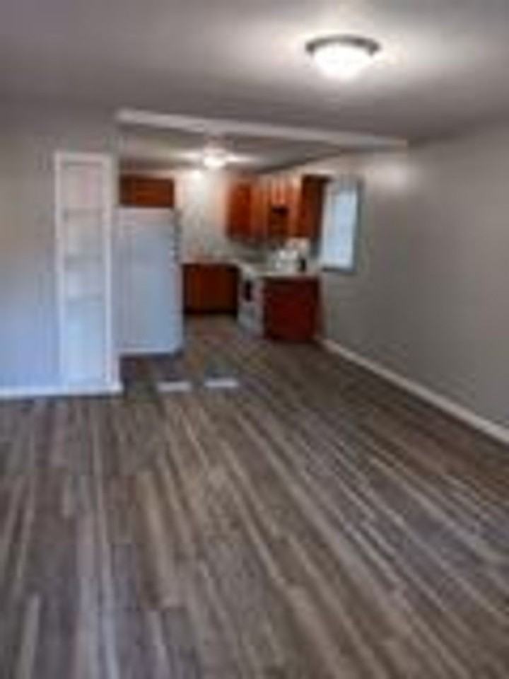 1930 Nw Taylor St - Photo 2 of 9