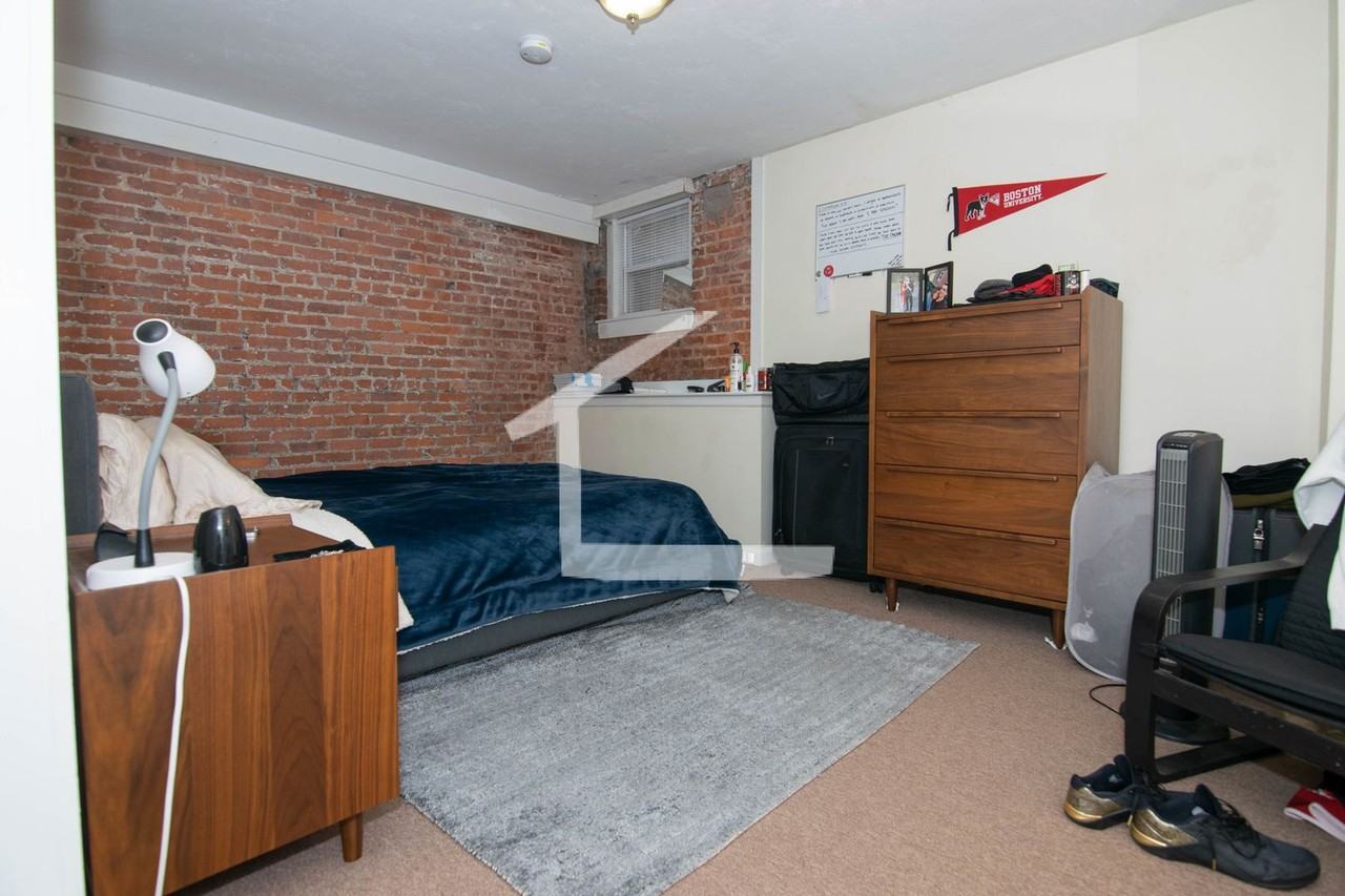 69 Gibbs Street - Photo 6 of 10