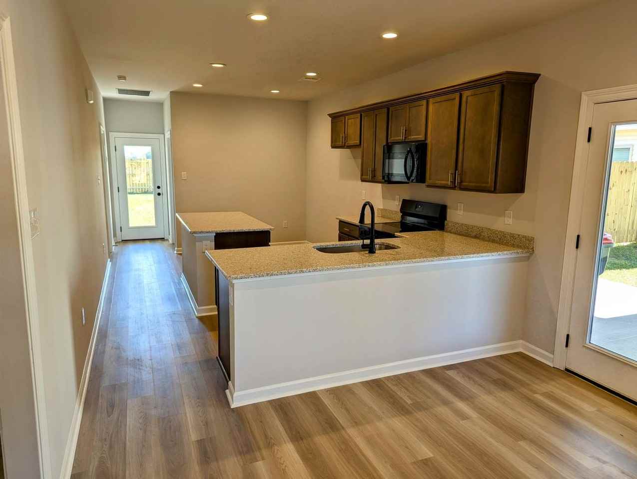 114 Hardwicke Ct - Photo 3 of 16