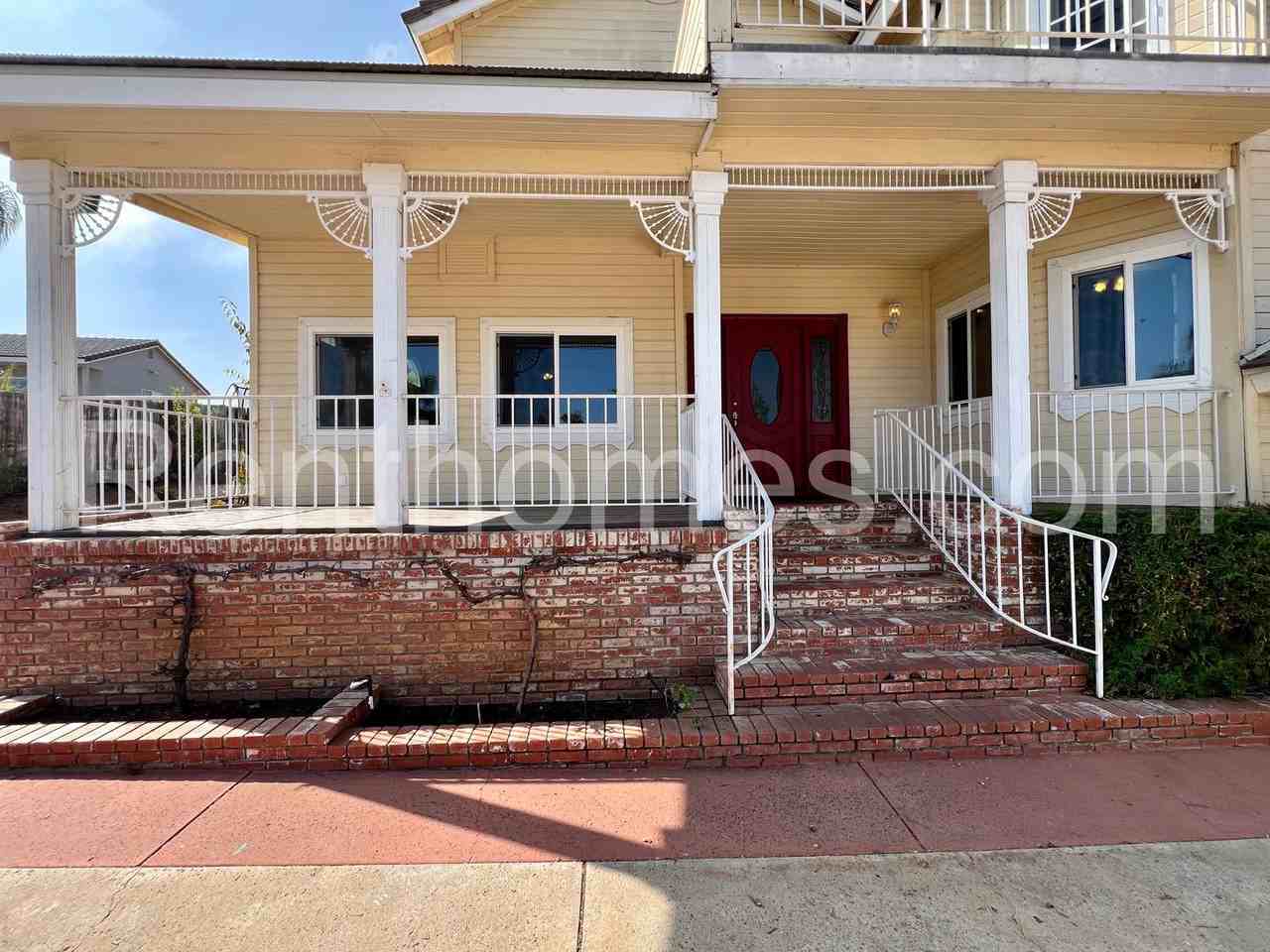 23745 Moonglow Ct - Photo 3 of 50