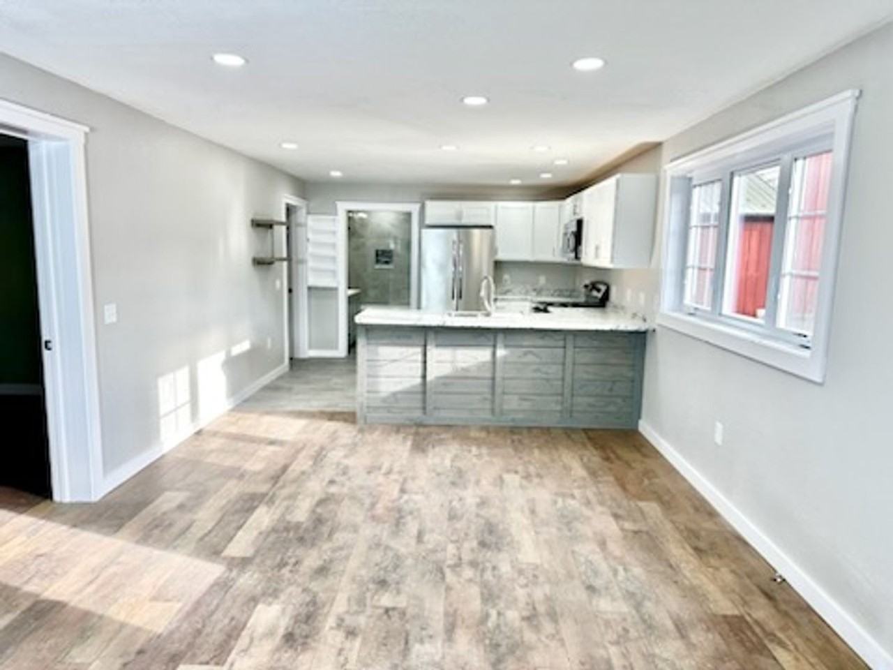 410 China Rd - Photo 3 of 11