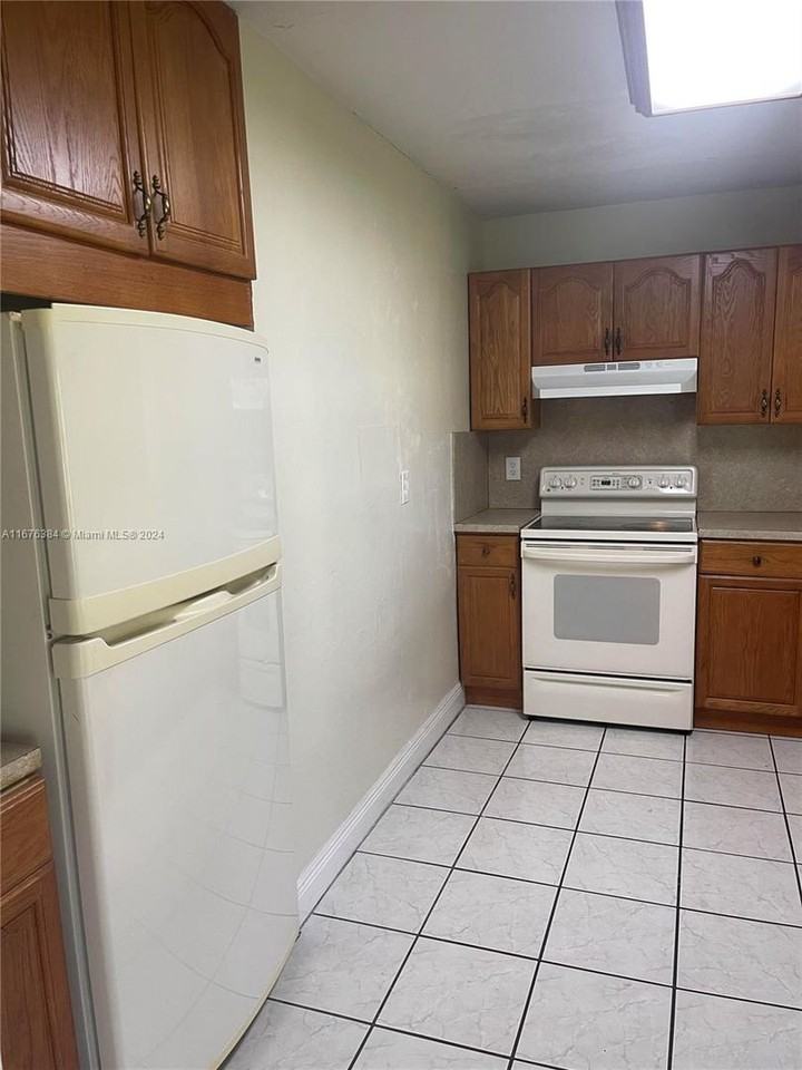 3241 Nw 154th Ter - Photo 2 of 21