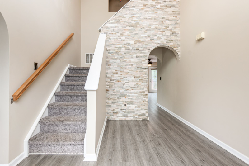 8128 Slate Ridge Blvd - Photo 2 of 20