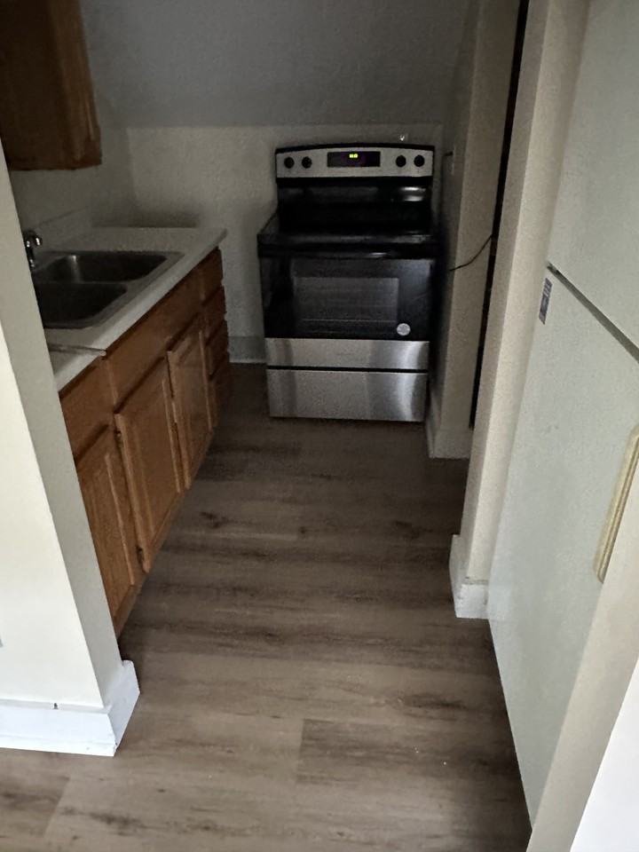 95 Hyde St #2 - Photo 2 of 9