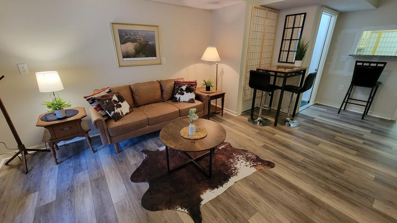 80 Mcintosh Ln #B - Photo 3 of 13