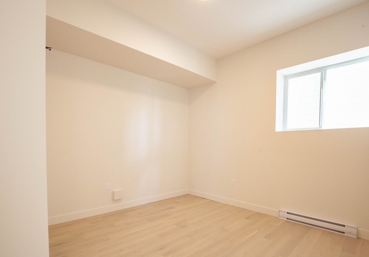 3626 Sheffield Avenue - Photo 2 of 13