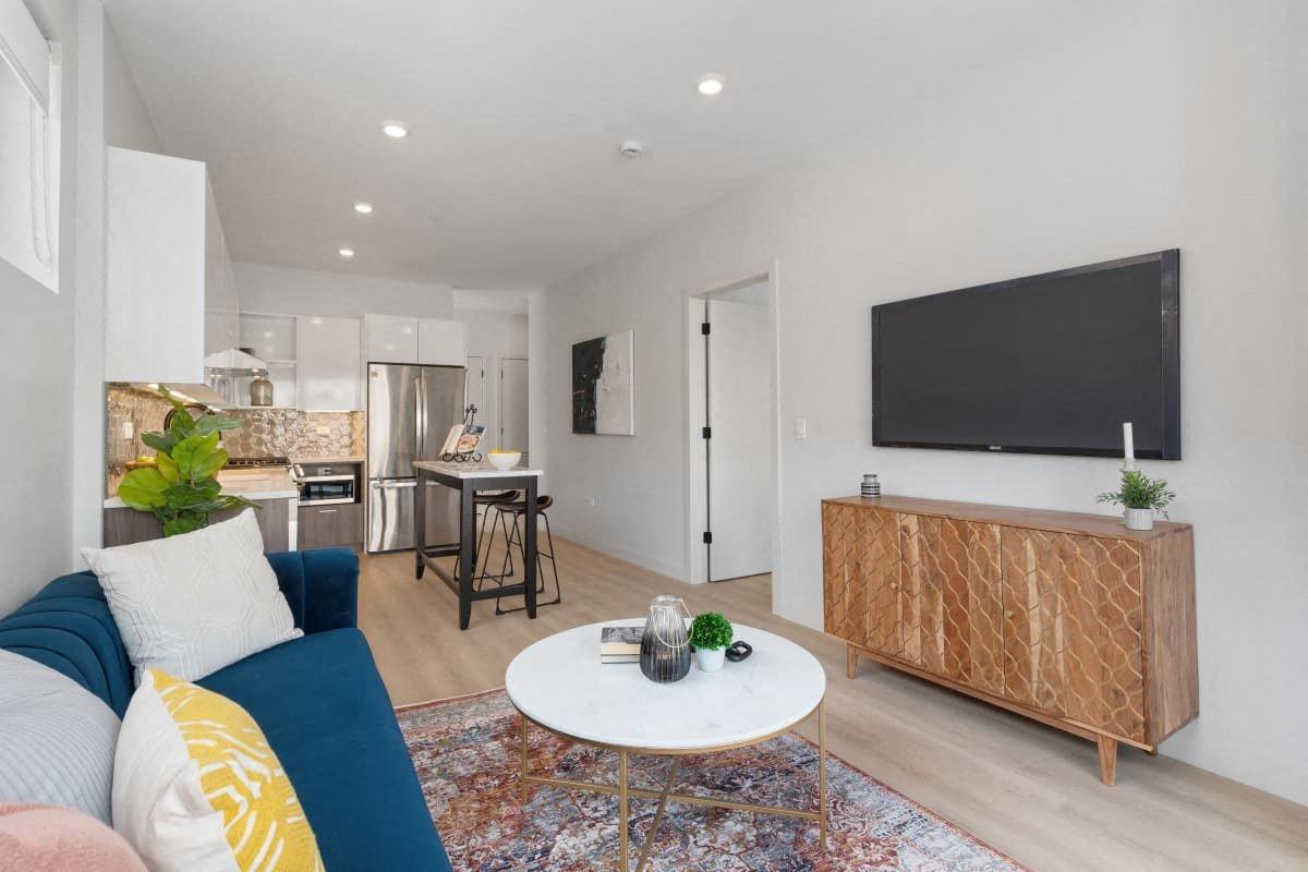 Portrait - Photo 6 of 27