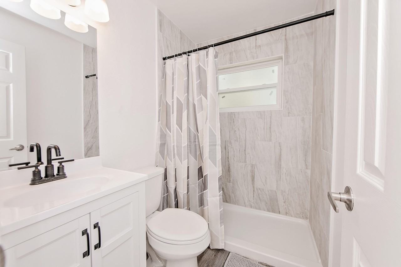 Sw 74th Ln - Photo 2 of 8