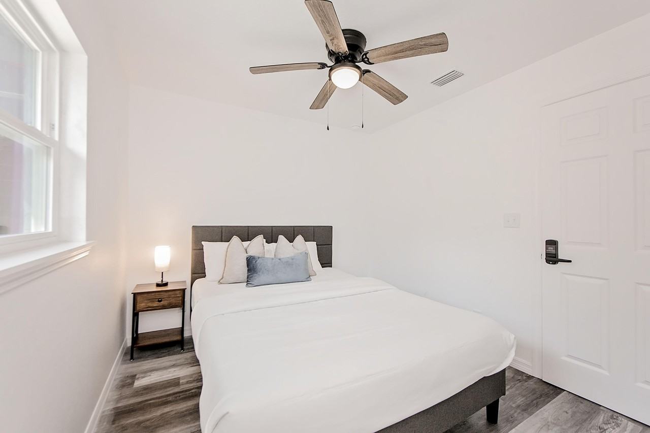 Sw 74th Ln - Photo 6 of 8