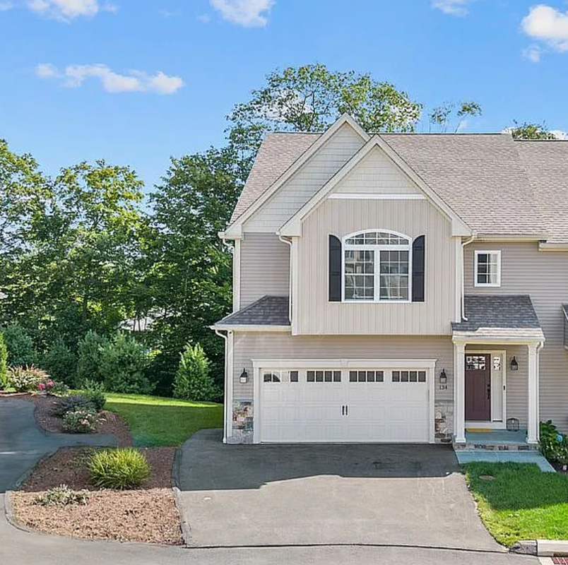 134 Wells View Rd - Photo 2 of 7