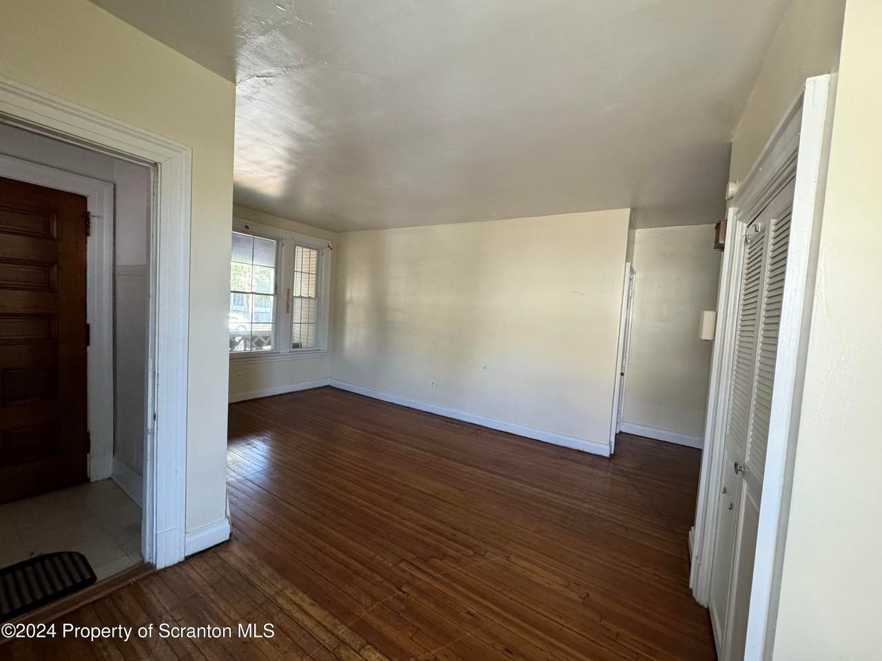 43 Pierce St #1 - Photo 5 of 12