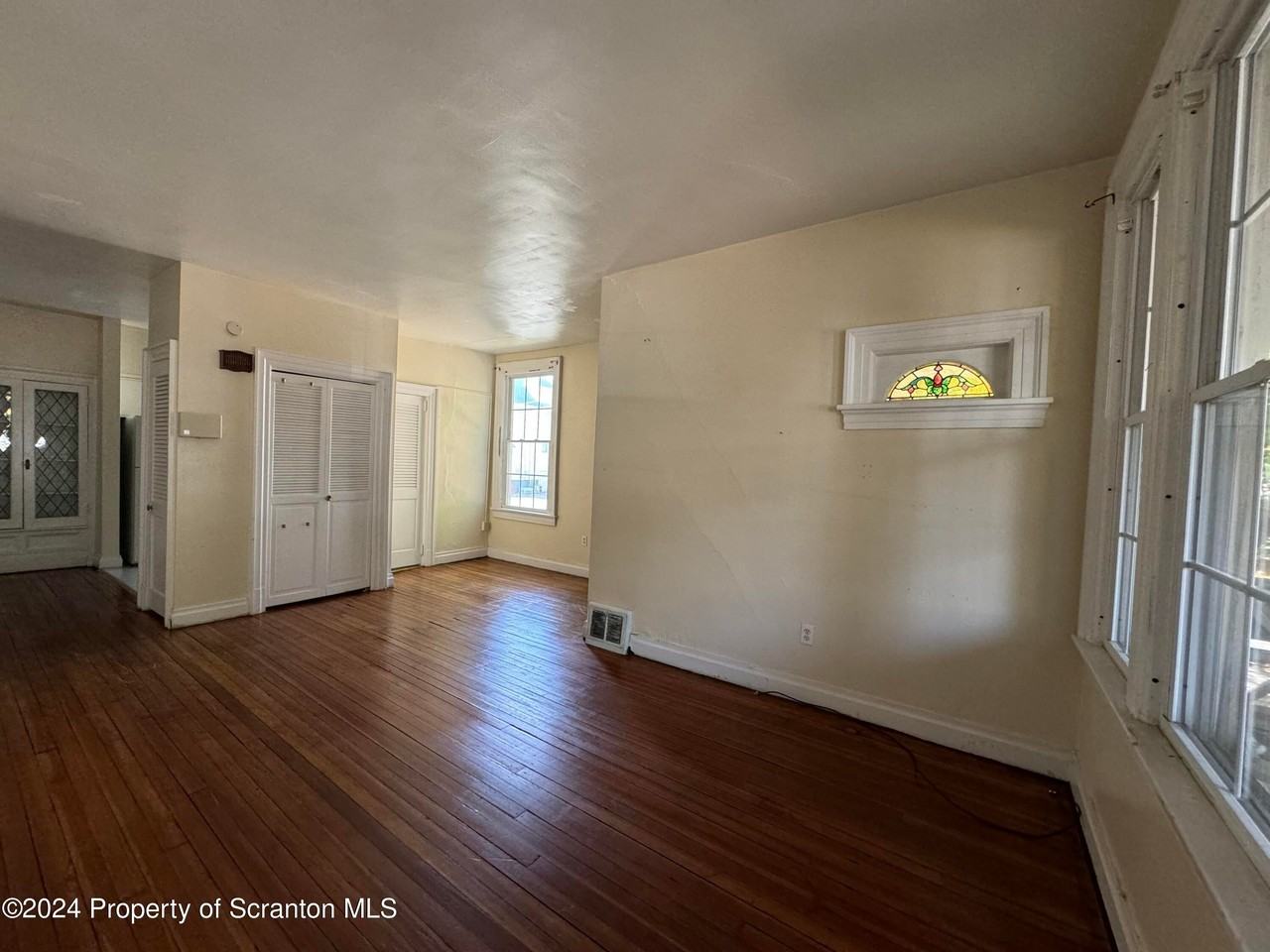 43 Pierce St #1 - Photo 6 of 12