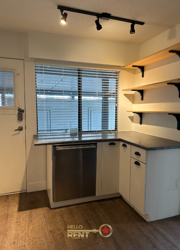 615 East 10th Avenue - Photo 7 of 24