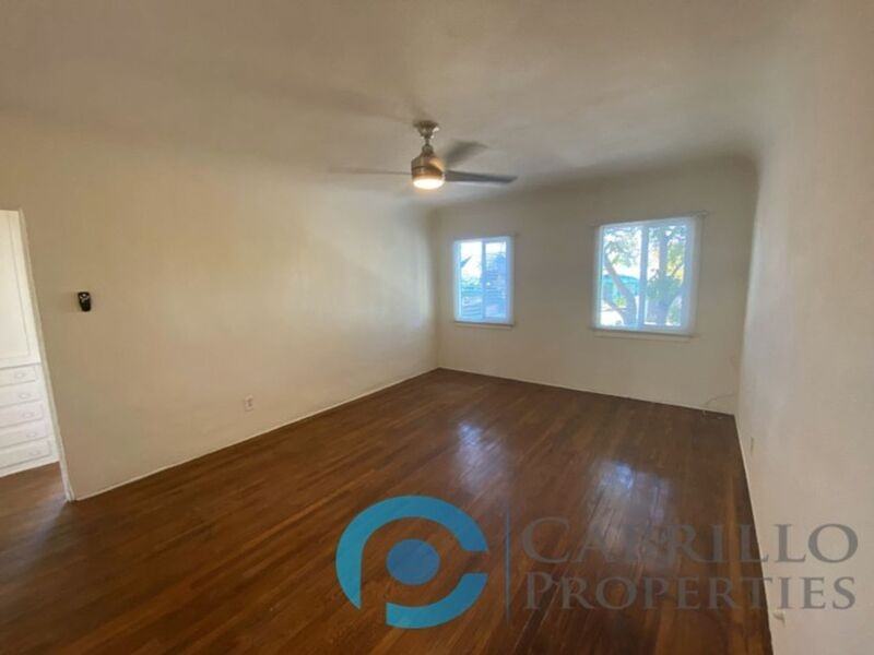 3005 1/2 30th St - Photo 5 of 15