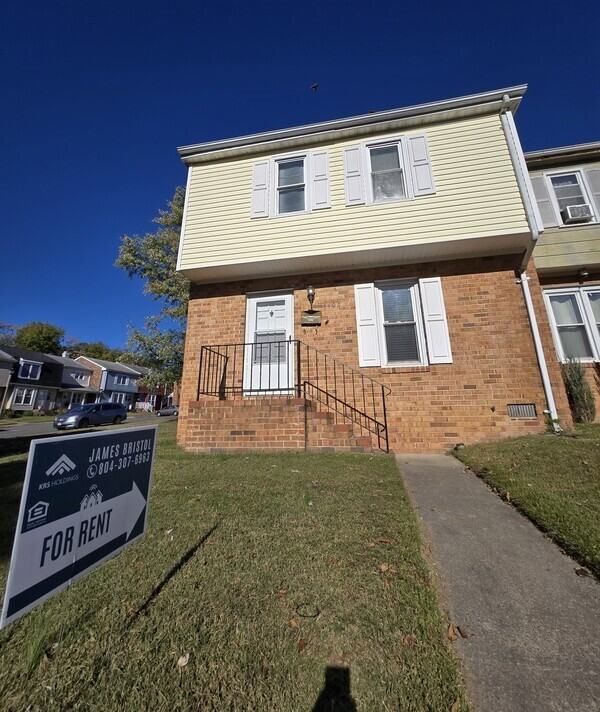 4400 Foxden Dr - Photo 3 of 12