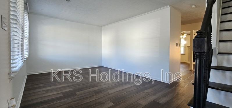 65 Dawn Ln - Photo 3 of 22