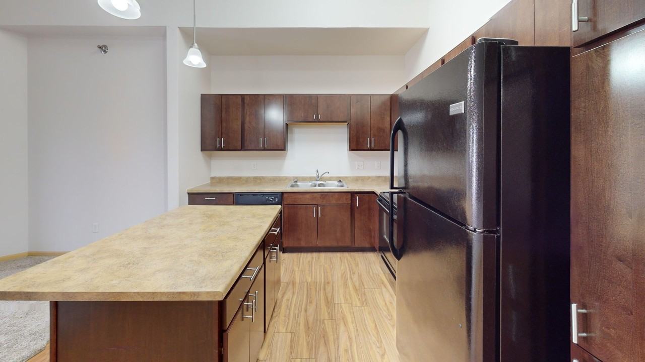 Cascades Apartments - Photo 4 of 47