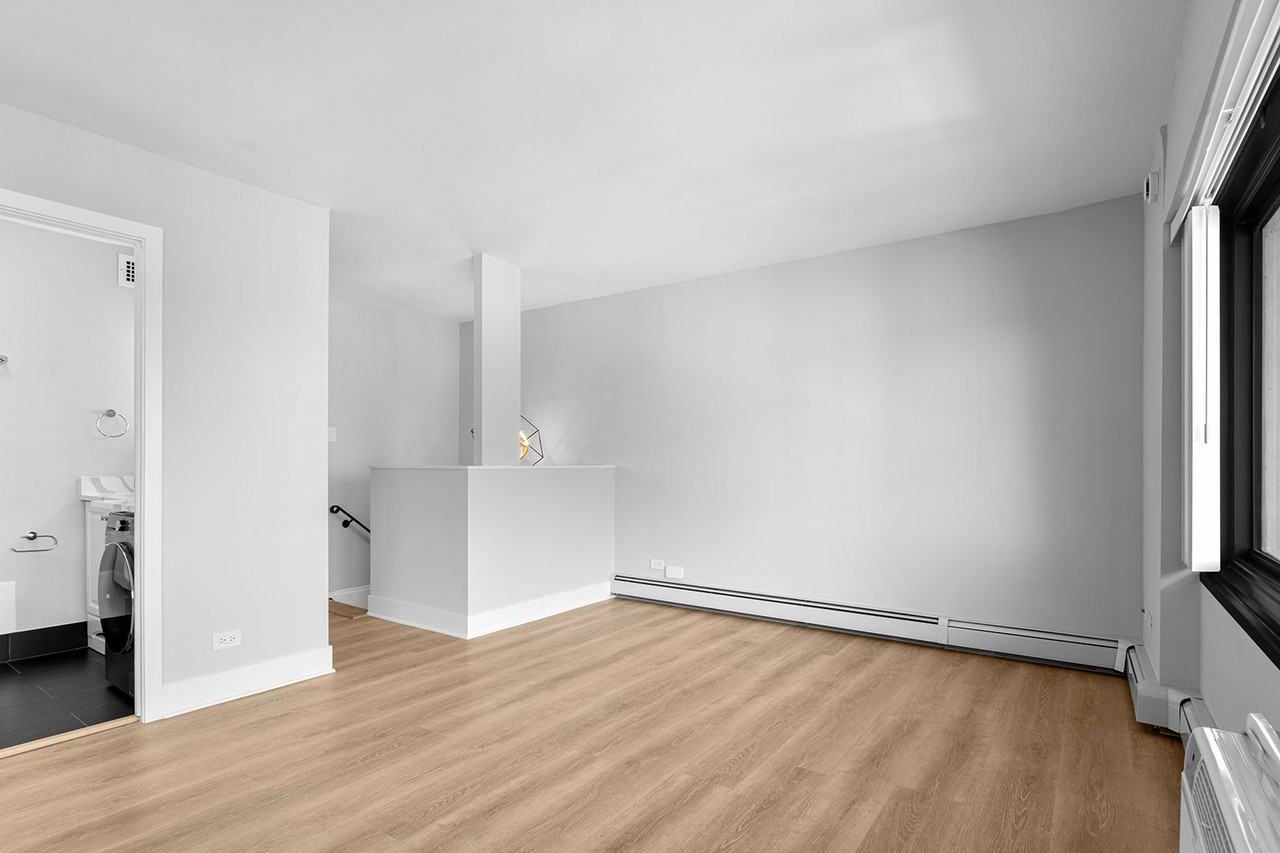 The Duplex Tower - Photo 6 of 50