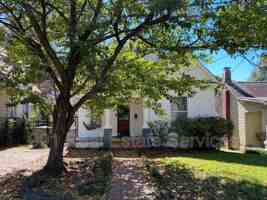 featured image of 2069 Vinton Ave