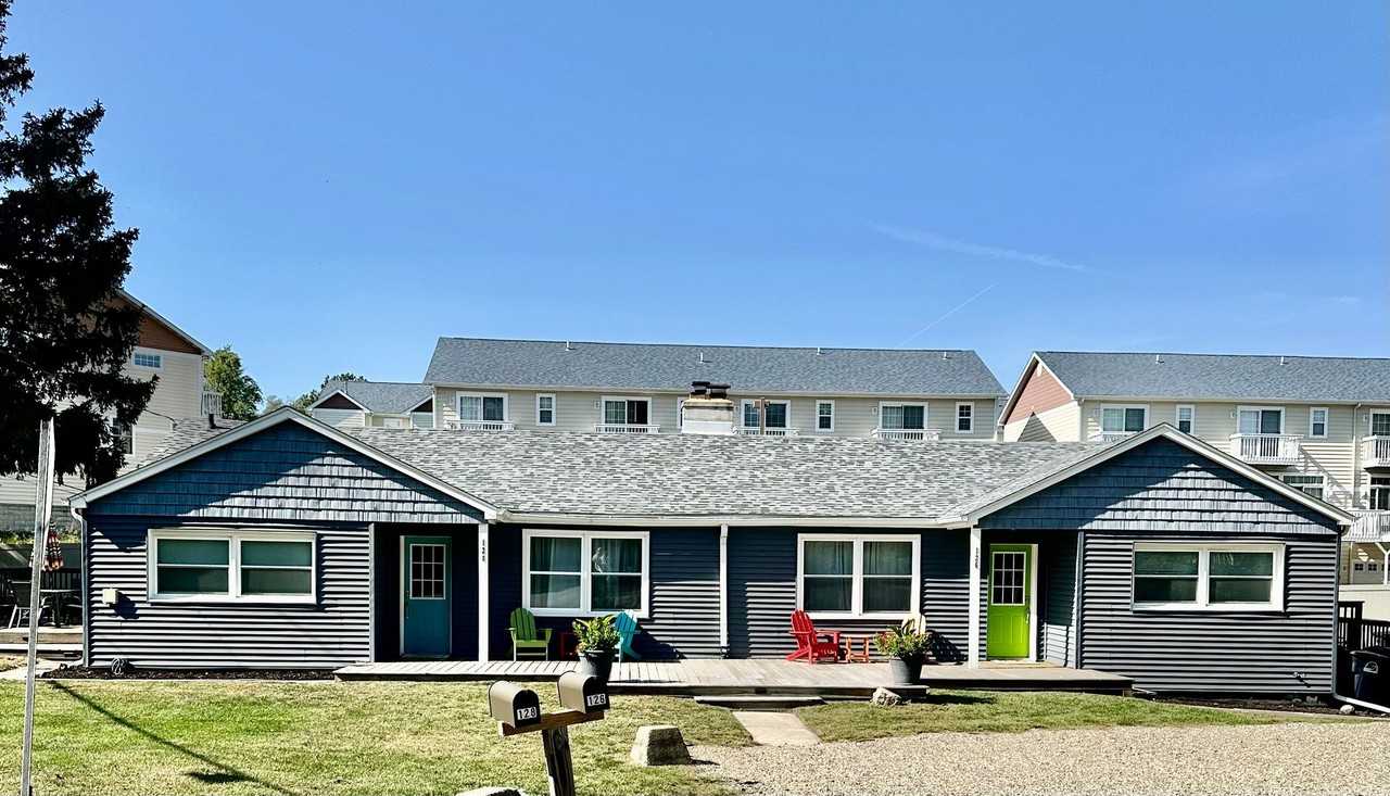 126-128 Prairie - Photo 2 of 3