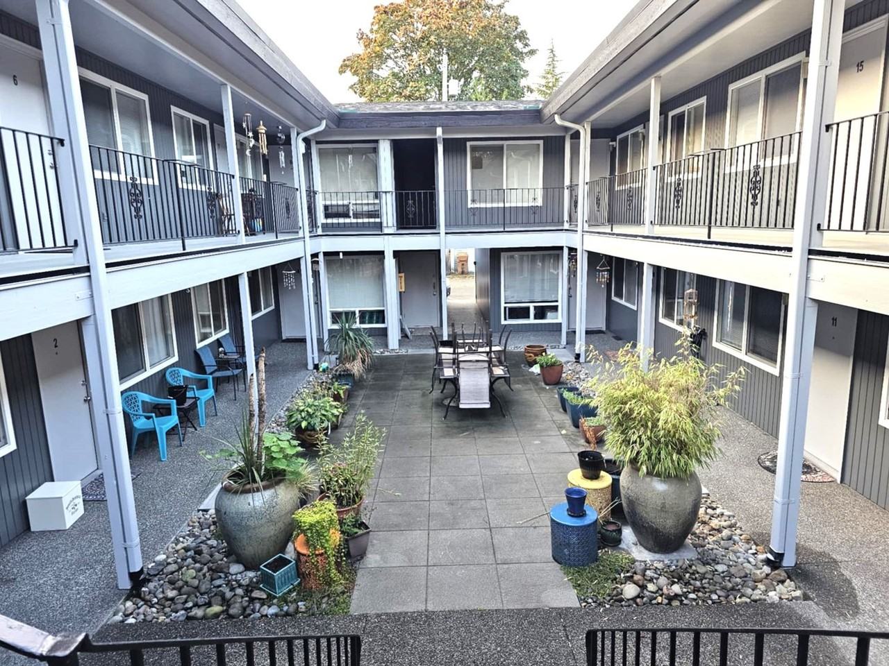 Todd House-Michelle Apartments - Photo 2 of 16