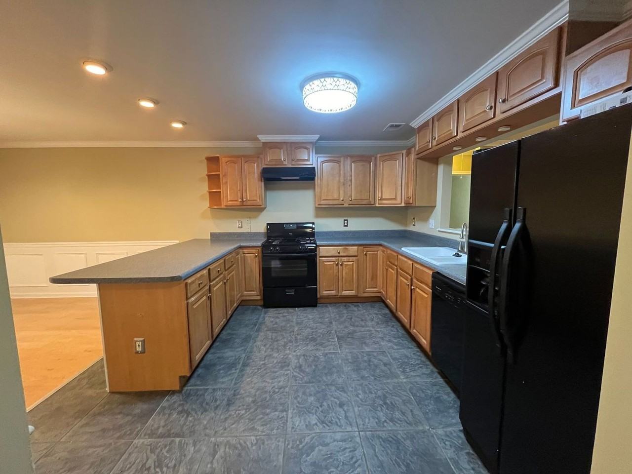 2658 Rolling Brook Trl - Photo 3 of 18