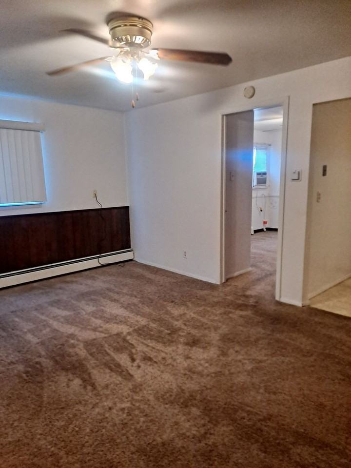 926 Knudsen 1640-1650 Moore Ave - Photo 3 of 13