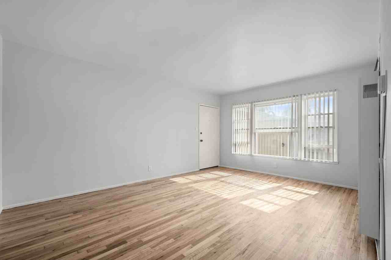 4112 Palmwood Dr #6 - Photo 7 of 13