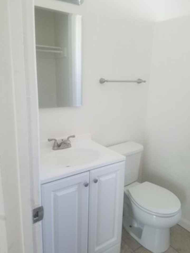 822 West Ave - Photo 3 of 8