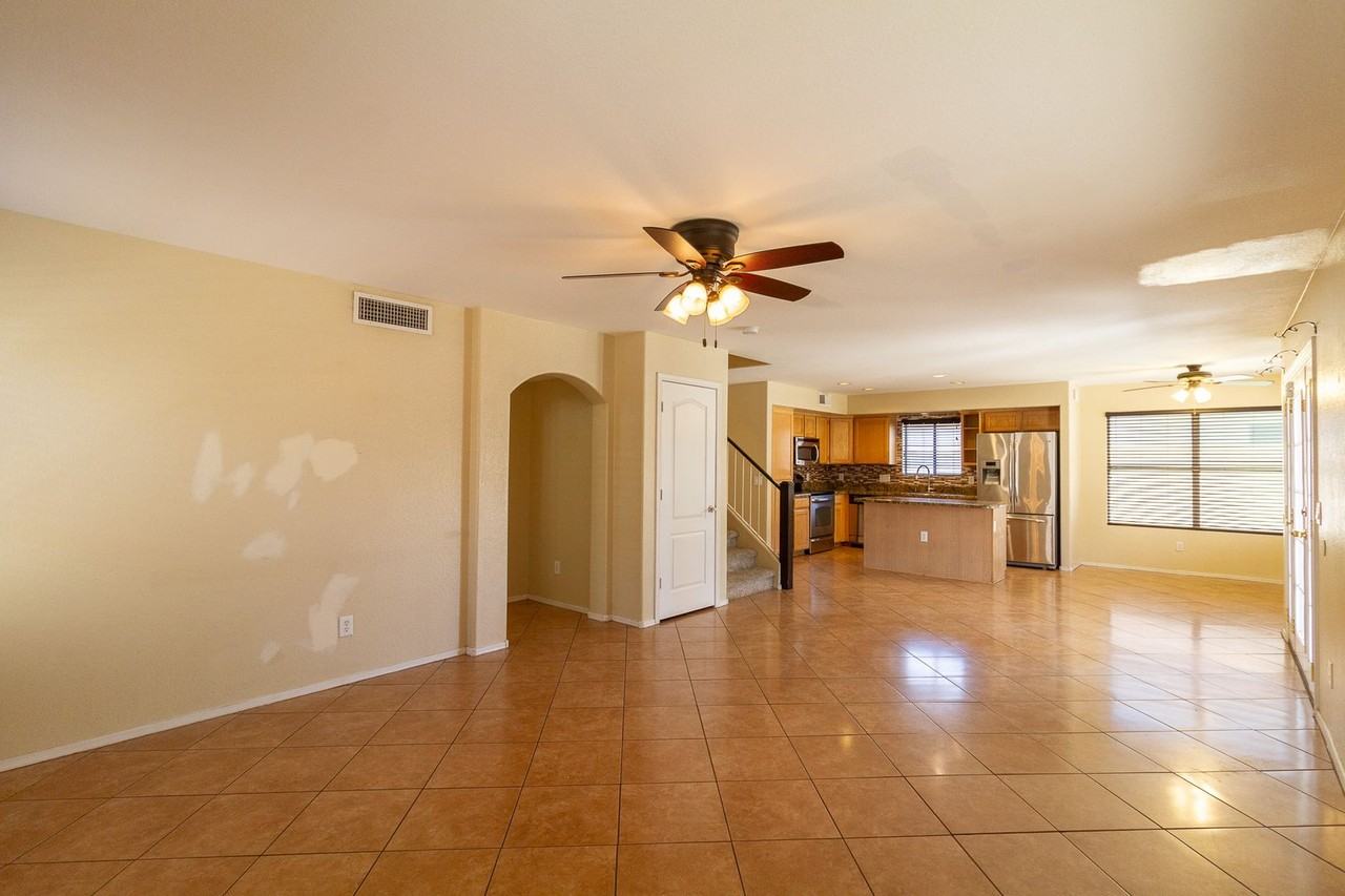 6423 W Escuda Rd - Photo 4 of 26