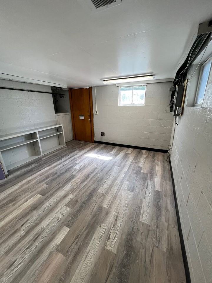 2351 Atmore St - Photo 3 of 14