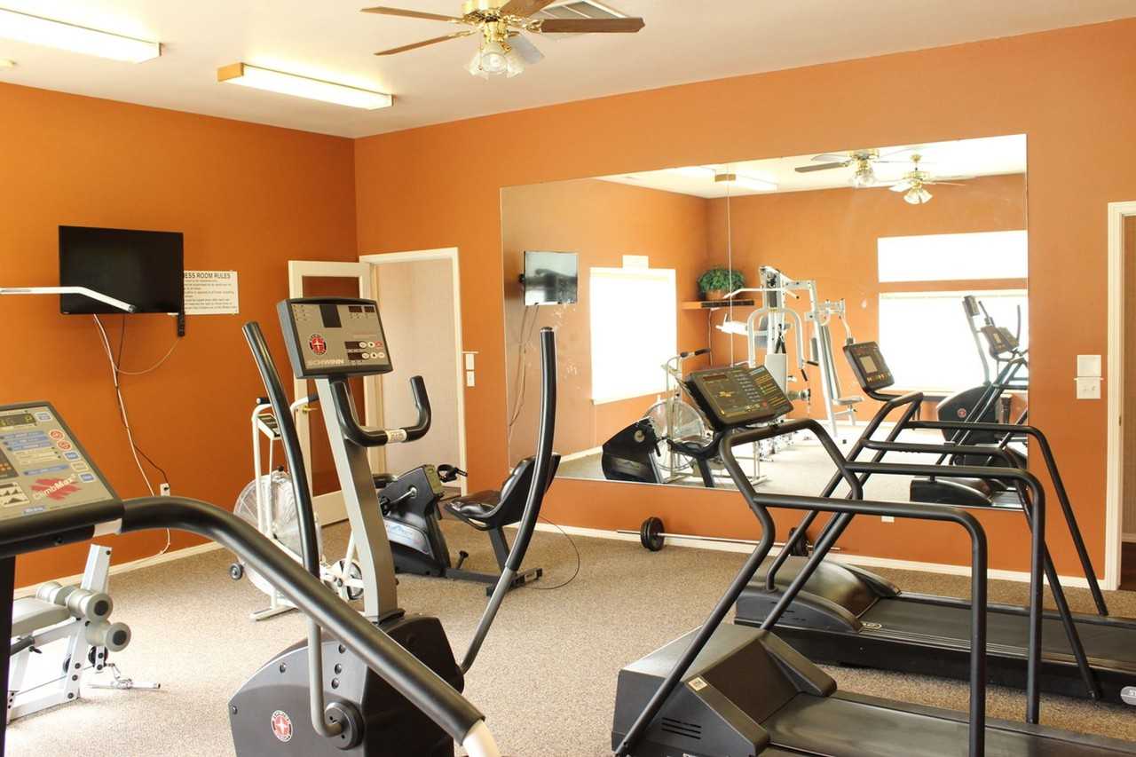 Beautiful Property with lots to offer including a pool! - Photo 5 of 18