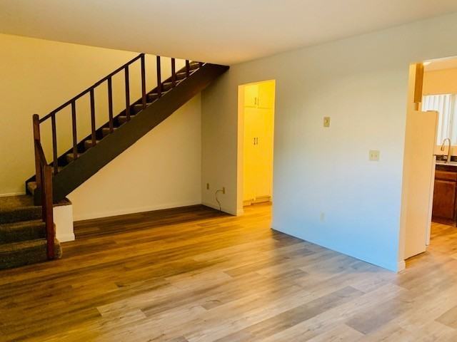 Walk to the beach! Spacious 2BD/1.5BA Townhouse in Pacific Beach! - Photo 3 of 24