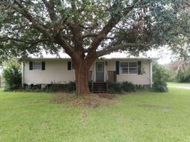 featured image of 368 Dees St