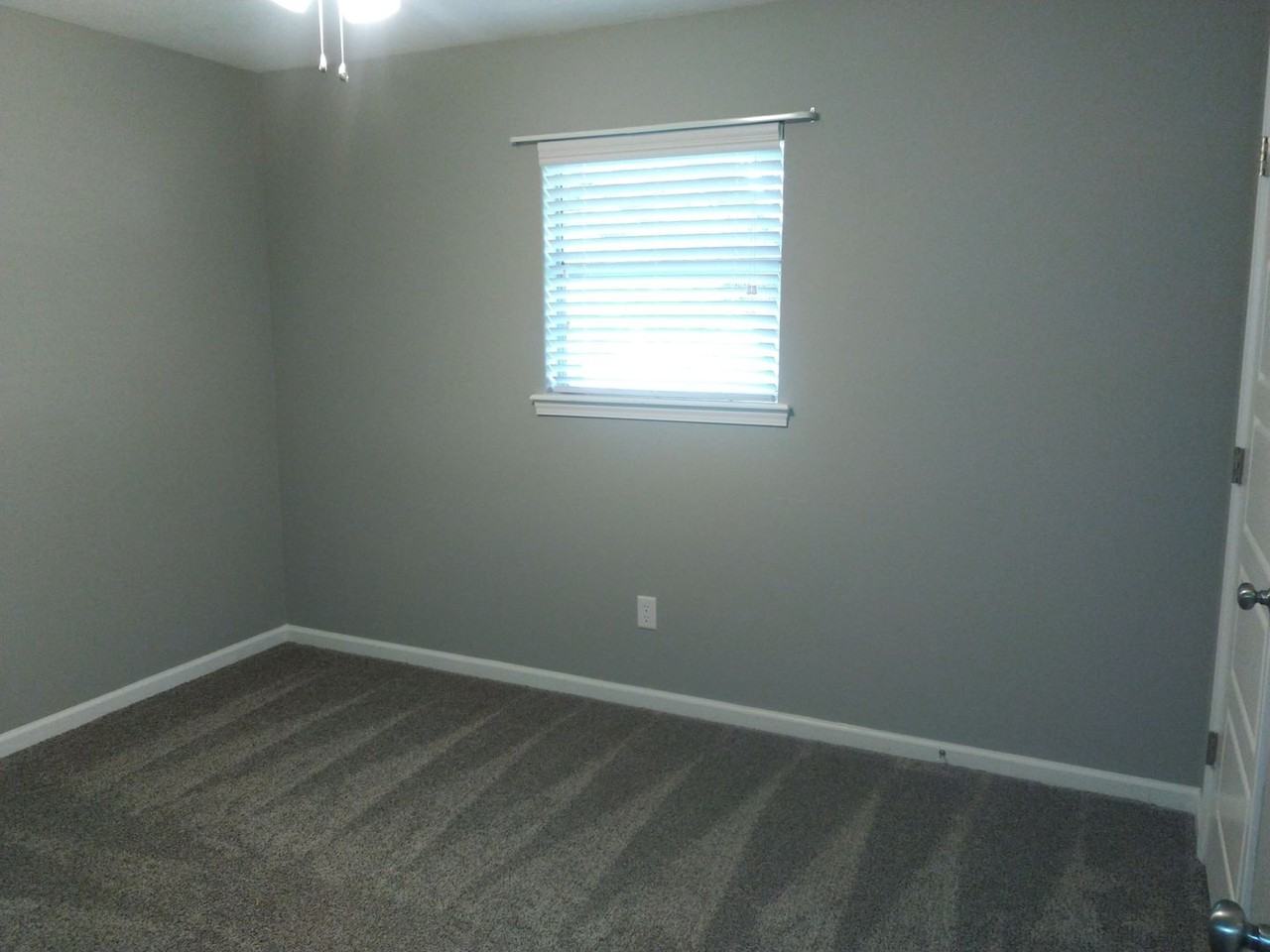 368 Dees St - Photo 6 of 8