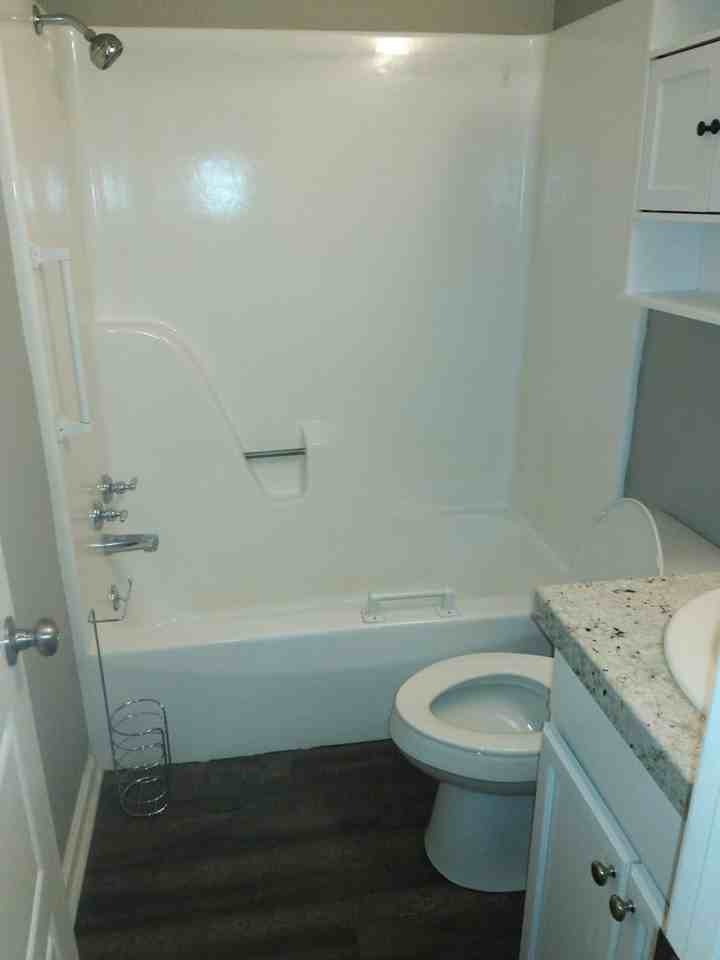 368 Dees St - Photo 7 of 8