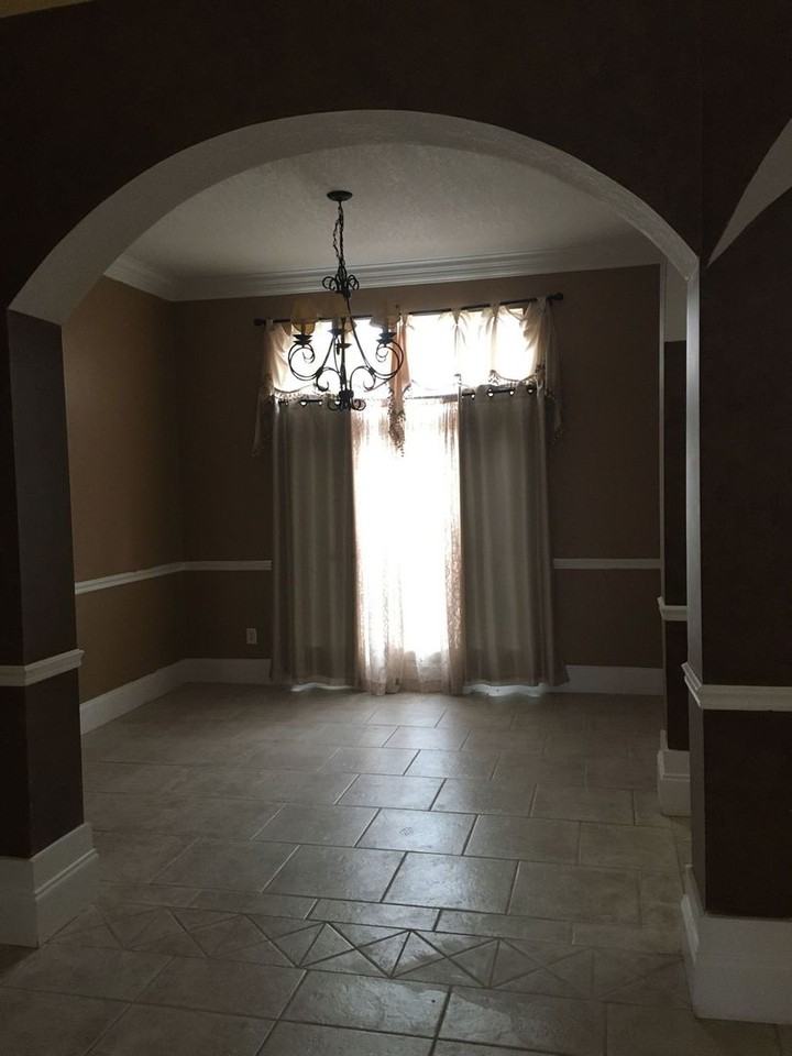 1412 Thurso Rd - Photo 2 of 22