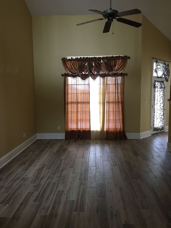 1412 Thurso Rd - Photo 3 of 22