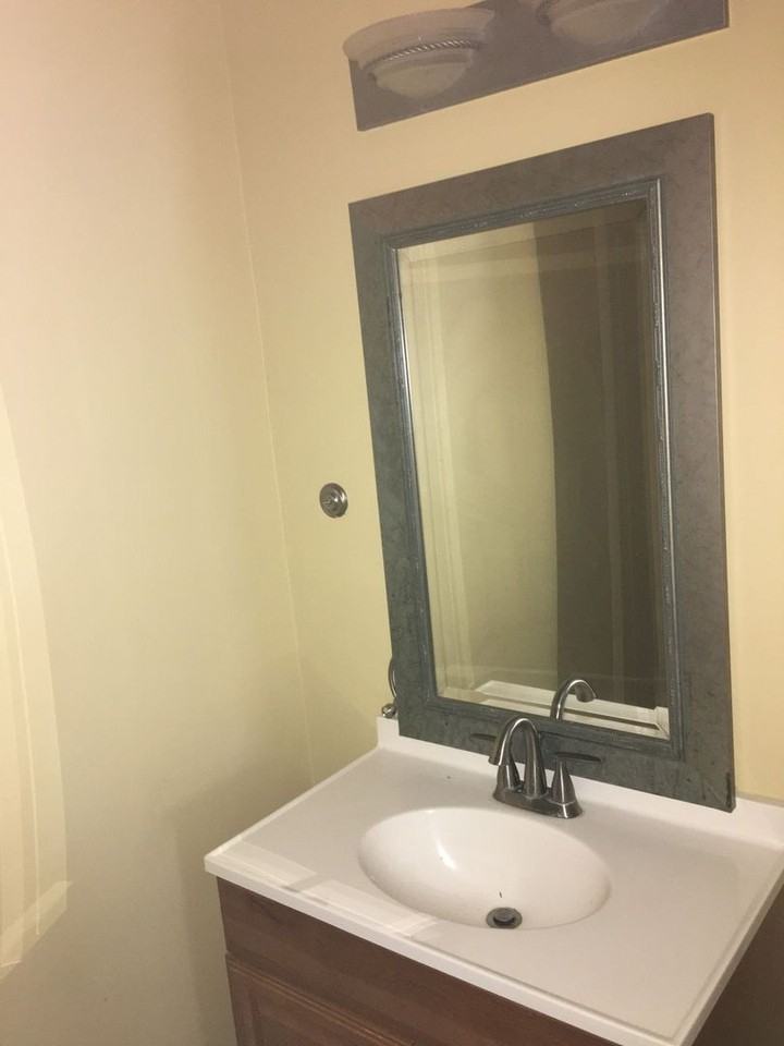 1412 Thurso Rd - Photo 7 of 22