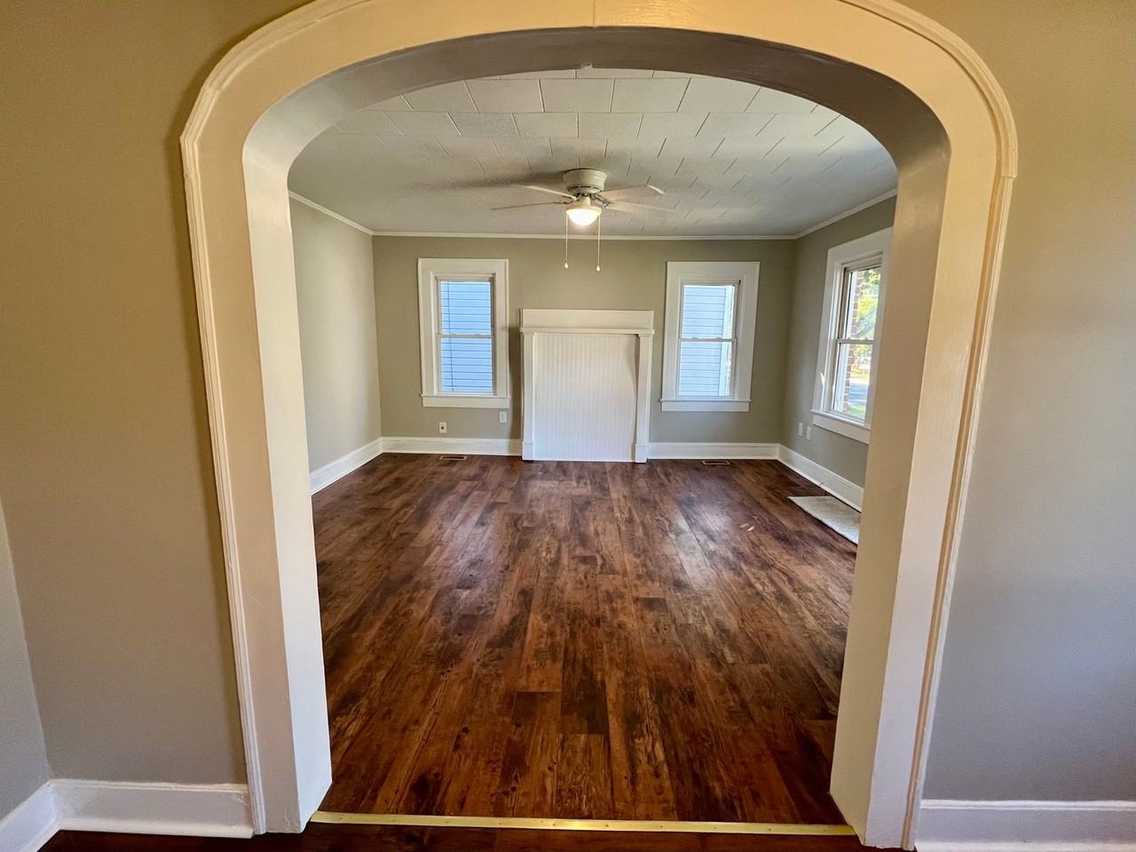 111 Highland Ave - Photo 3 of 15