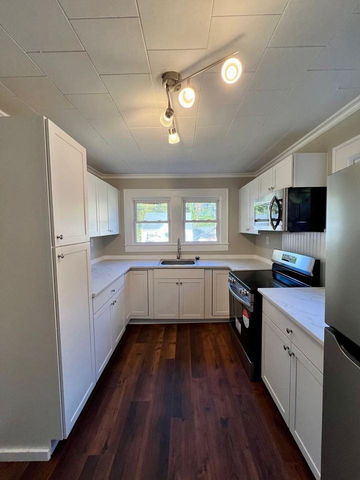 111 Highland Ave - Photo 7 of 15