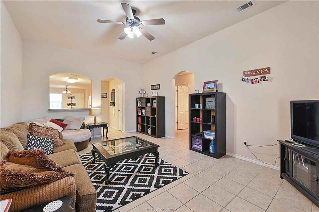 3546 Paloma Ridge Drive - Photo 2 of 16