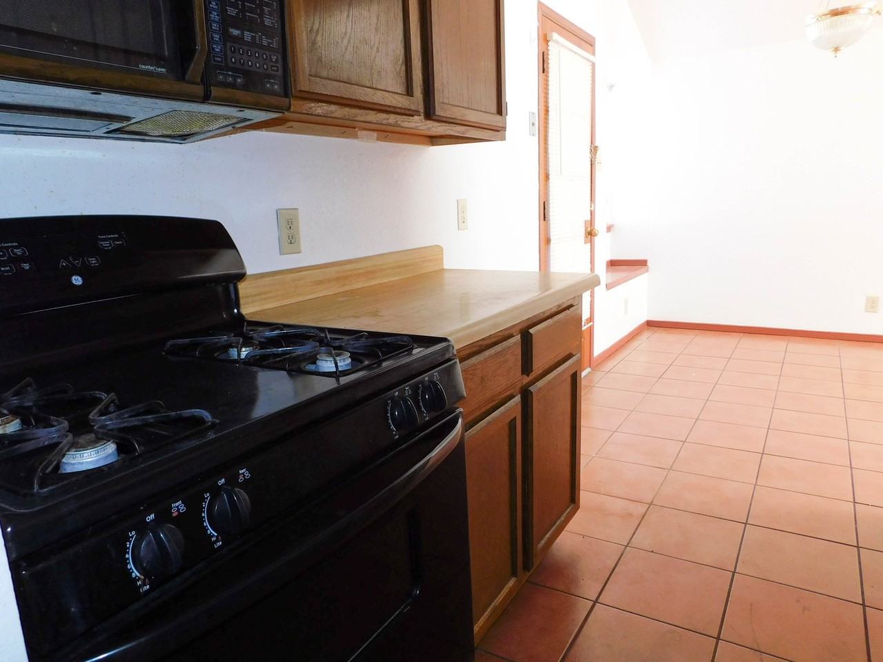 11345 David Carrasco Dr - Photo 5 of 9