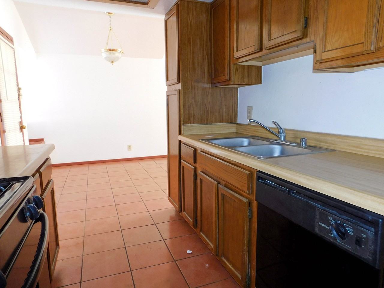 11345 David Carrasco Dr - Photo 6 of 9