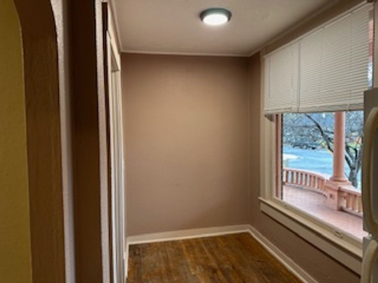 107 Se 5th St - Photo 5 of 9
